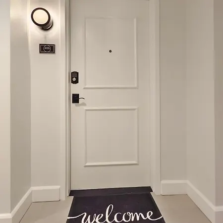 Fun Cozy Apts - 1 25 Mile Walk To Tiaa Bnk Fld Jacksonville Exterior foto